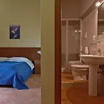 Conte Spencer Nocleg ze śniadaniem Caserta Vecchia
