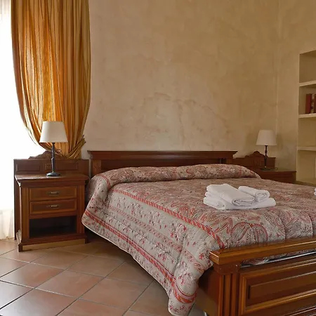 Conte Spencer 4* カゼルタ・ヴェッキア